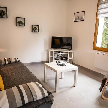 Casa vacanze Pak'home Maison à La Campagne 3 étoiles Avec Wifi *